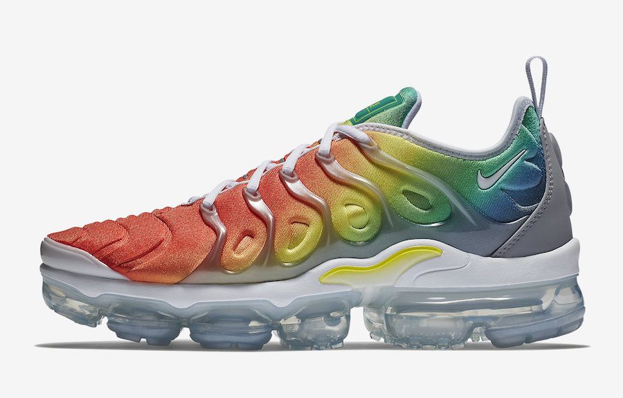 Nike Air VaporMax Plus Rainbow