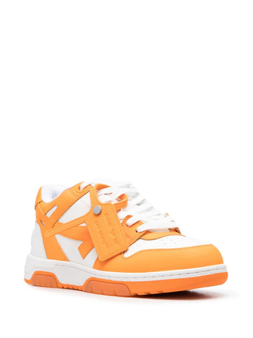 Off-White  – SNEAKER