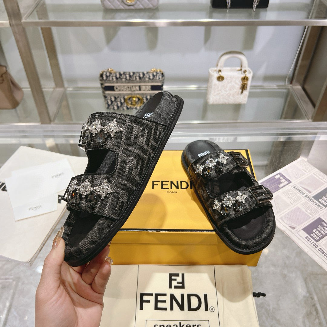 Slide SANDALS - Fendi