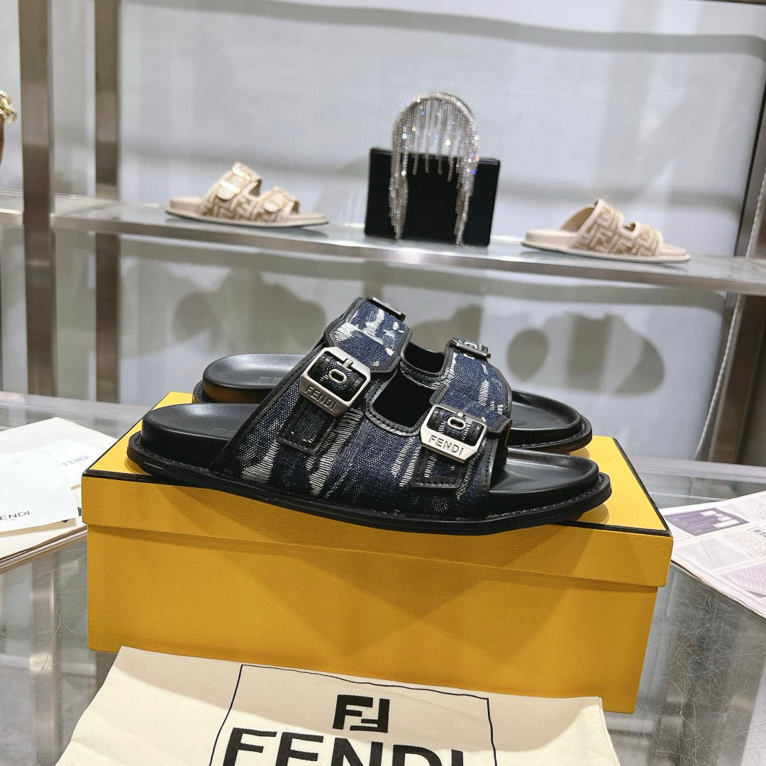 Slide SANDALS - Fendi