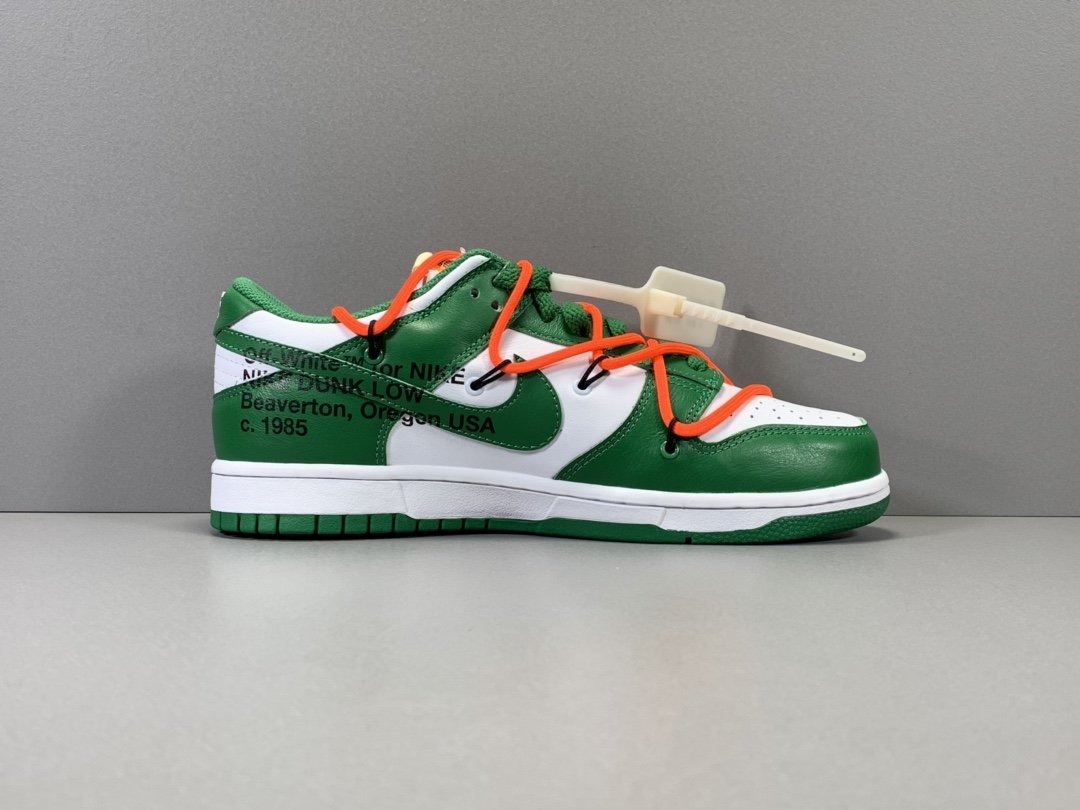 NIKE - SNEAKER off-White x Futura x NK SB Dunk OW